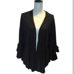 💕NWT Sweater Cape 💕